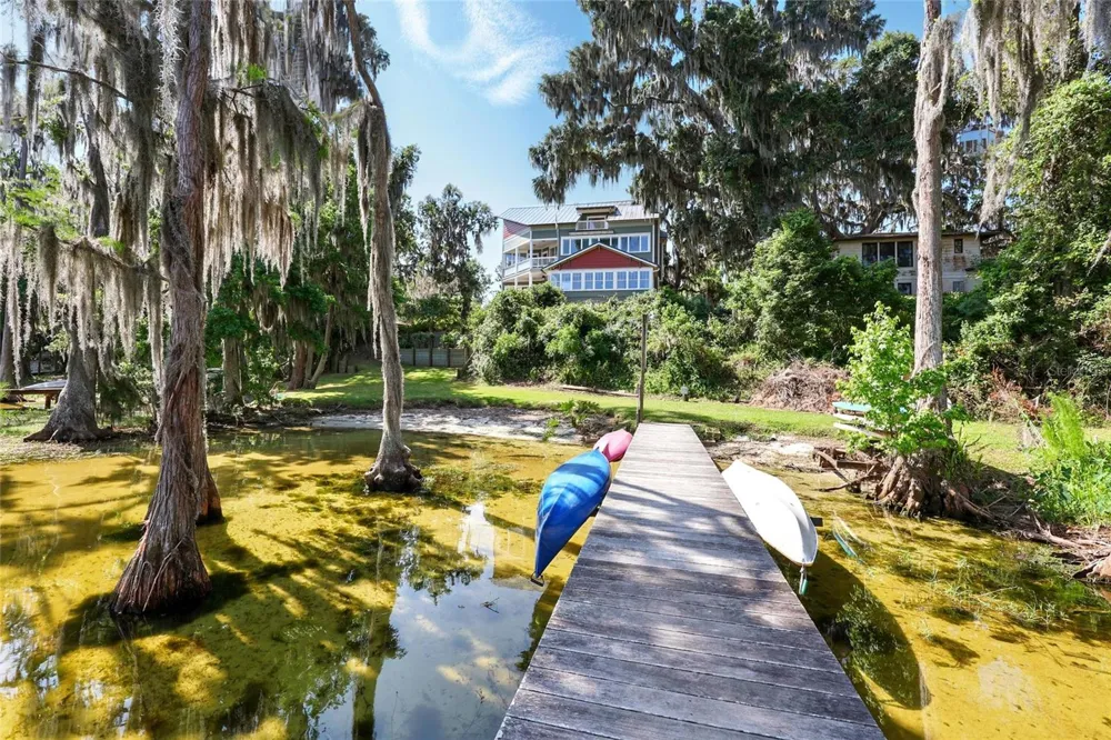 23014 NE 69TH AVENUE Melrose, FL 32666
