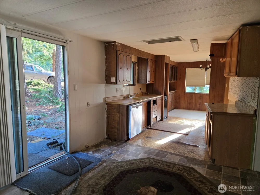 29445 SE 371st Street Enumclaw, WA 98022
