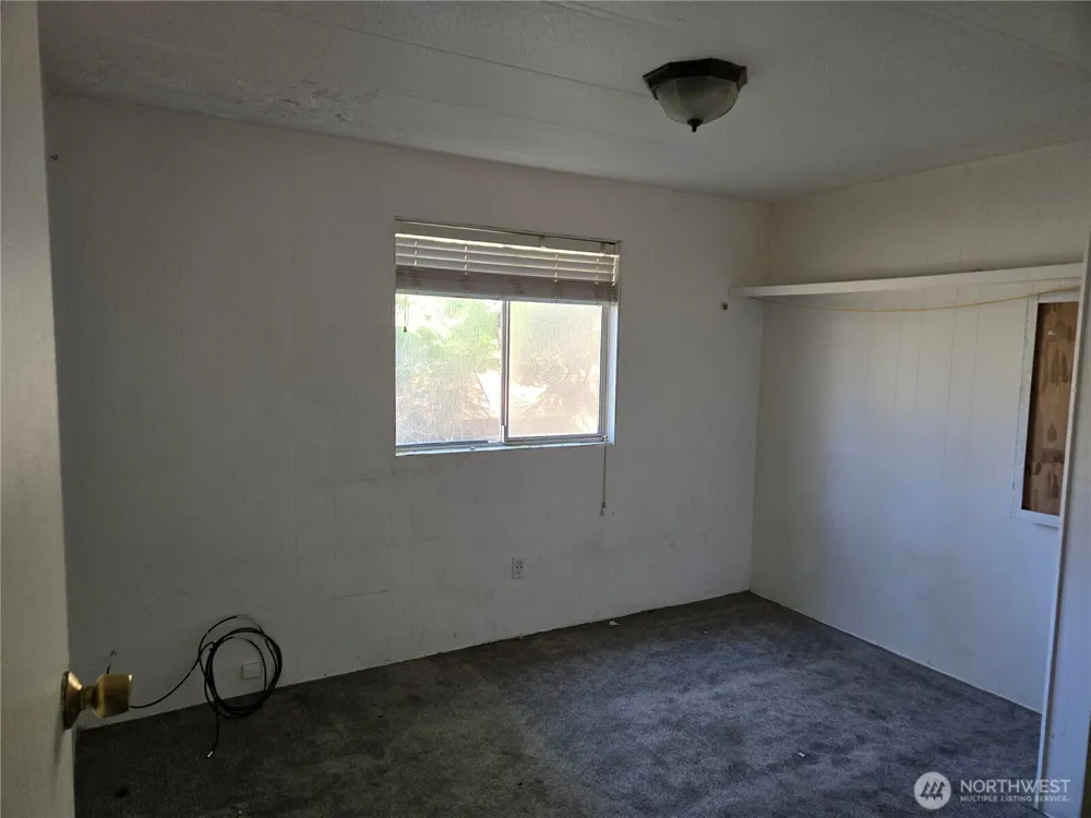 29445 SE 371st Street Enumclaw, WA 98022