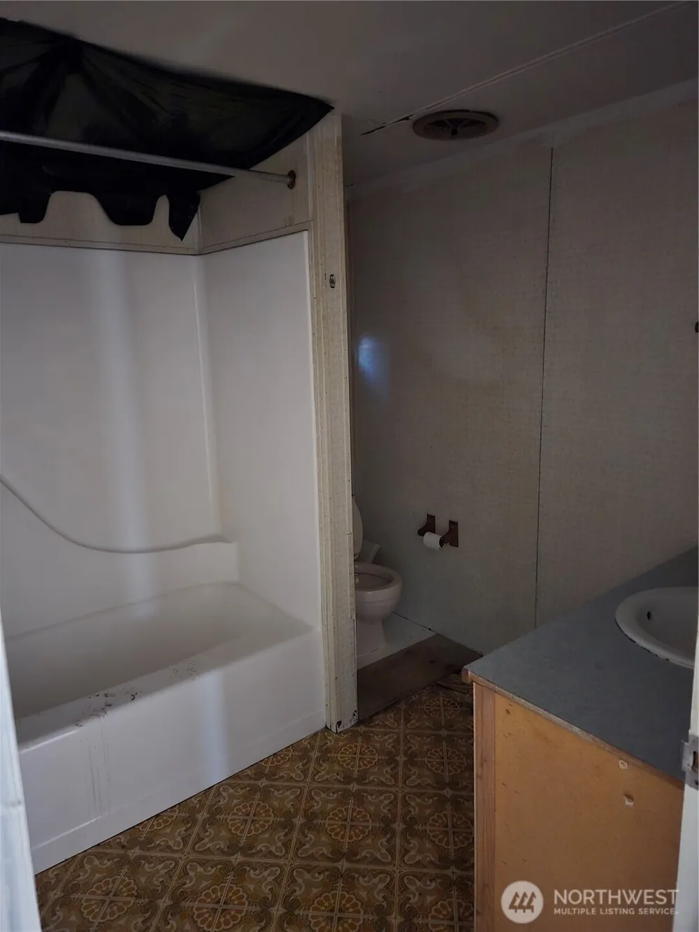29445 SE 371st Street Enumclaw, WA 98022