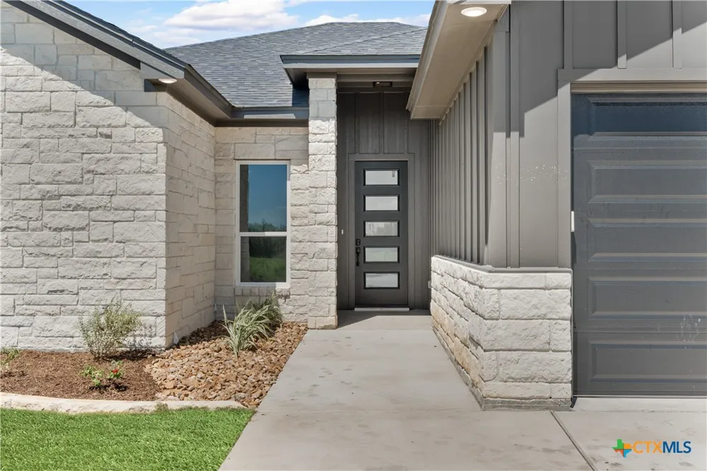 210 Creek Plum Lane Temple, TX 76502