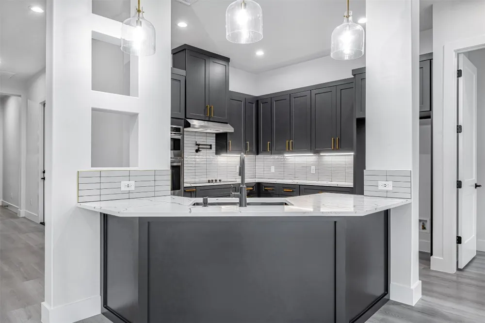 303 W Lane Avenue Manor, TX 78653