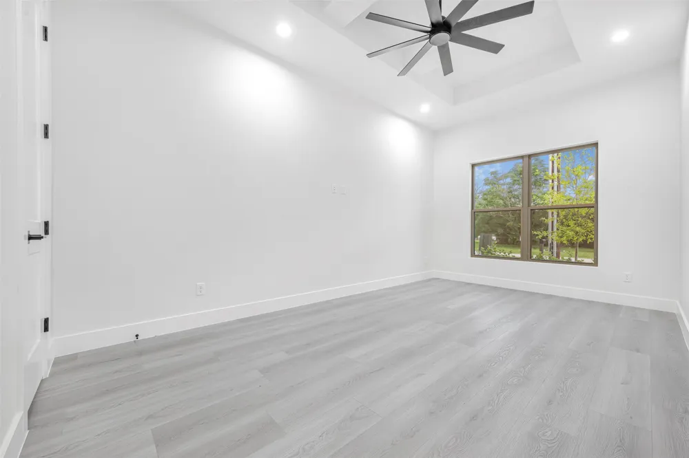 303 W Lane Avenue Manor, TX 78653