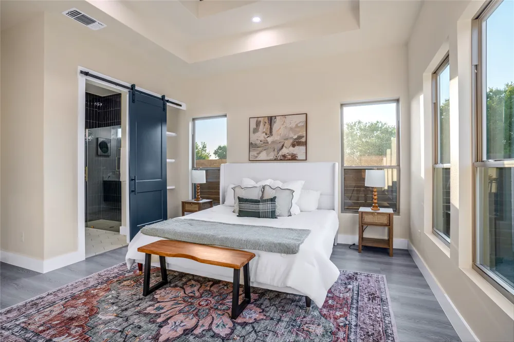 303 W Lane Avenue Manor, TX 78653