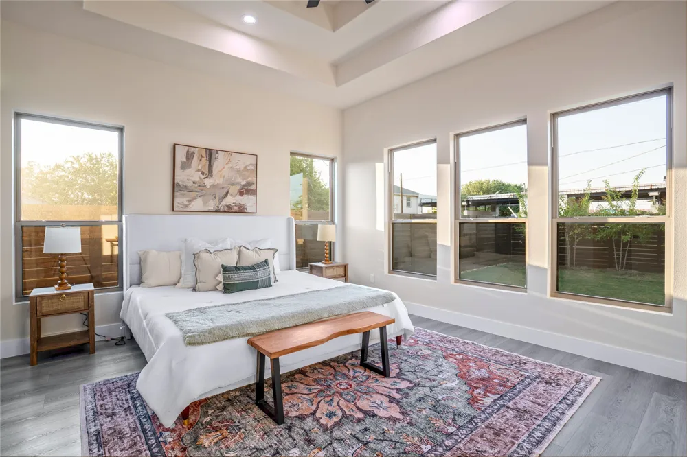 303 W Lane Avenue Manor, TX 78653