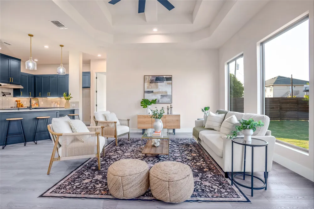 303 W Lane Avenue Manor, TX 78653
