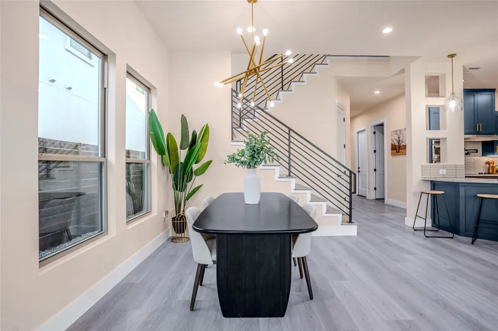 303 W Lane Avenue Manor, TX 78653