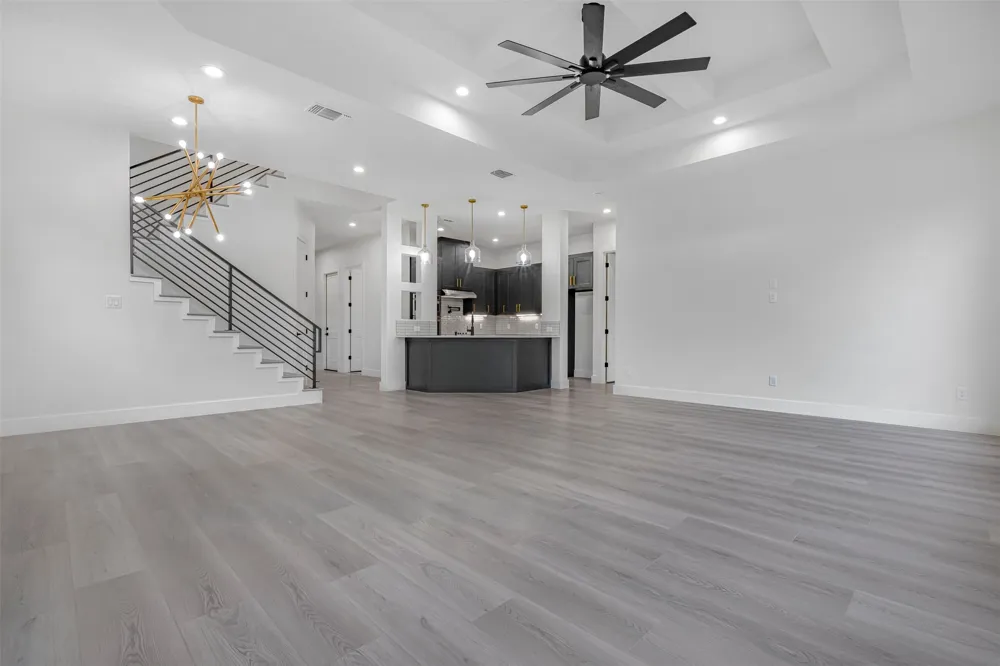 303 W Lane Avenue Manor, TX 78653