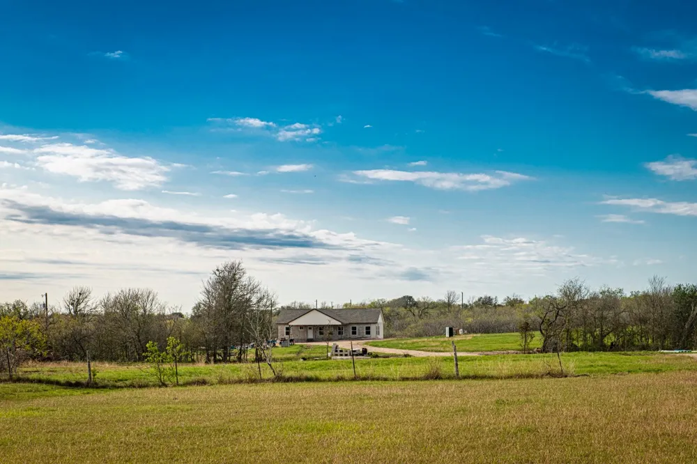 3370 Pettytown Road Dale, TX 78616