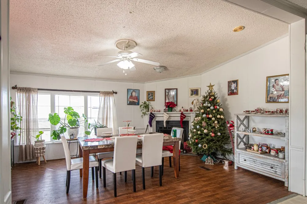 3370 Pettytown Road Dale, TX 78616