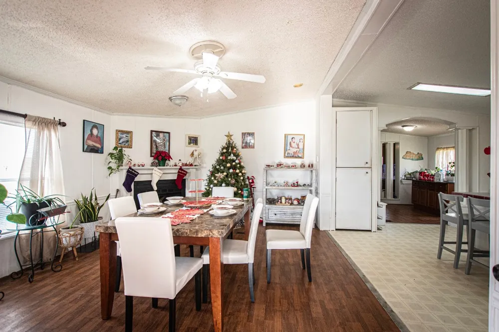 3370 Pettytown Road Dale, TX 78616