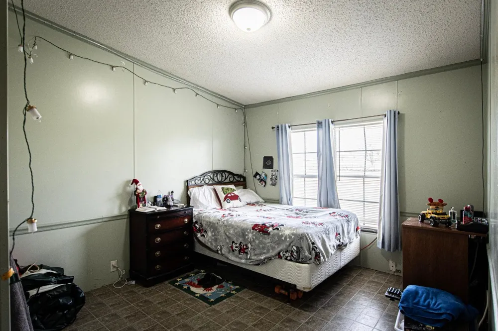 3370 Pettytown Road Dale, TX 78616