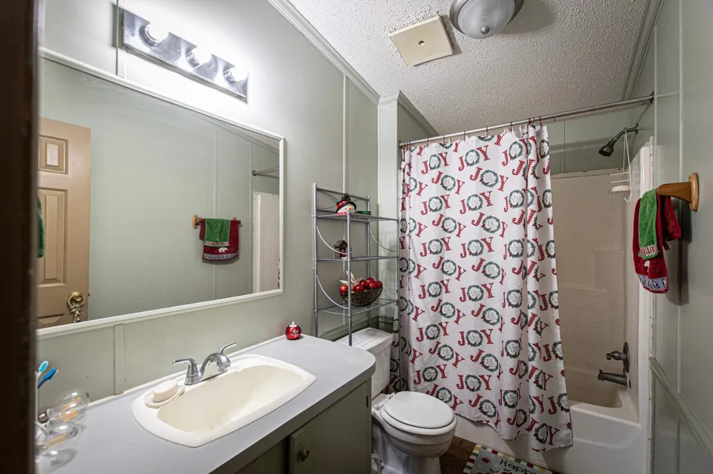 3370 Pettytown Road Dale, TX 78616