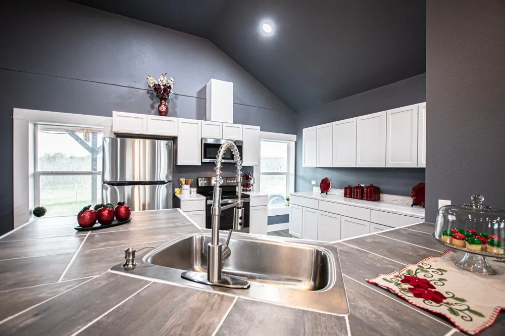 3370 Pettytown Road Dale, TX 78616
