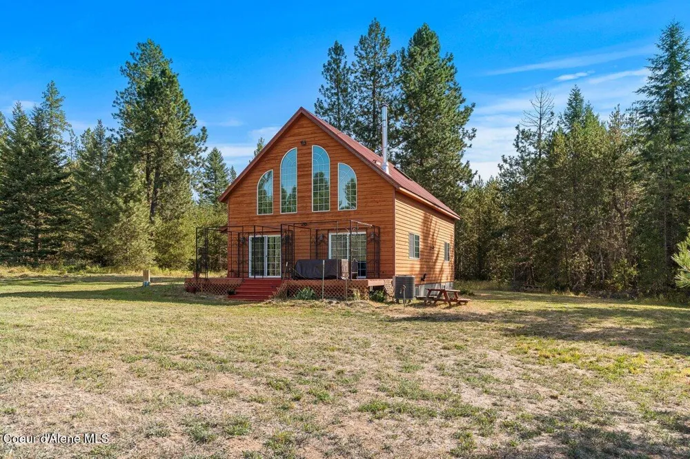 95 Twin Rivers Road Athol, ID 83801
