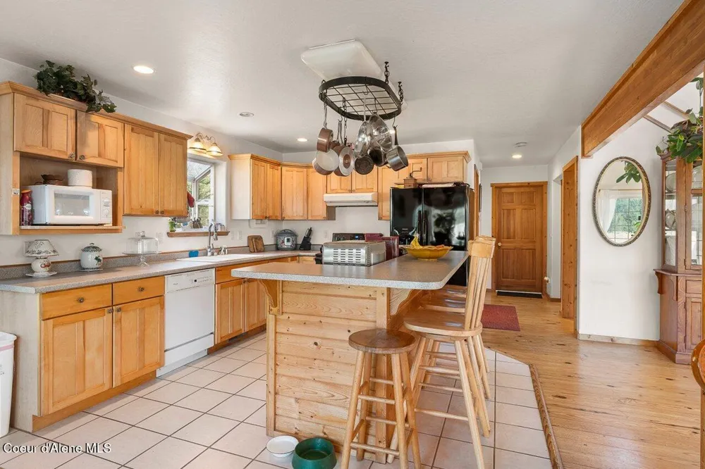 95 Twin Rivers Road Athol, ID 83801