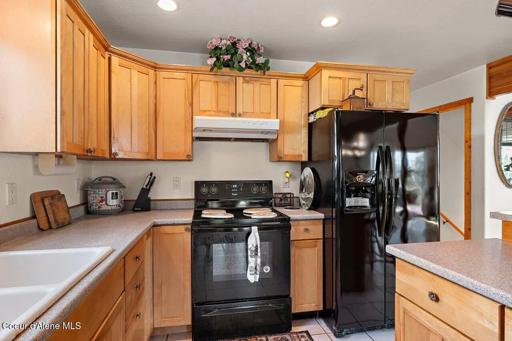 95 Twin Rivers Road Athol, ID 83801