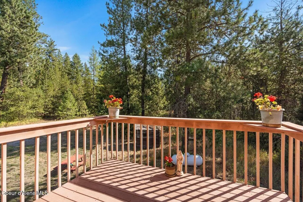 95 Twin Rivers Road Athol, ID 83801