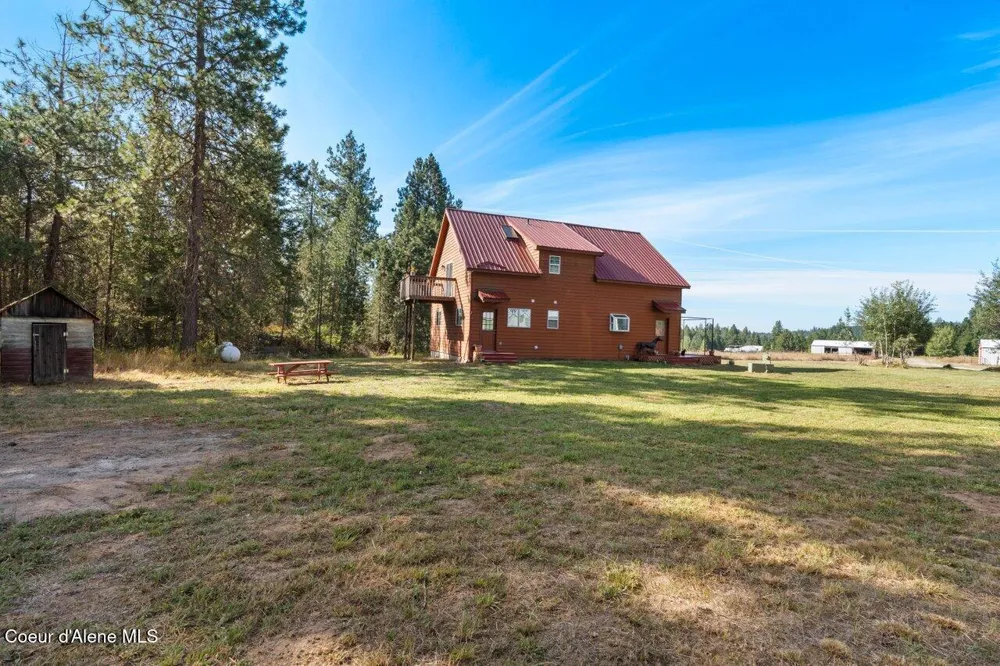 95 Twin Rivers Road Athol, ID 83801