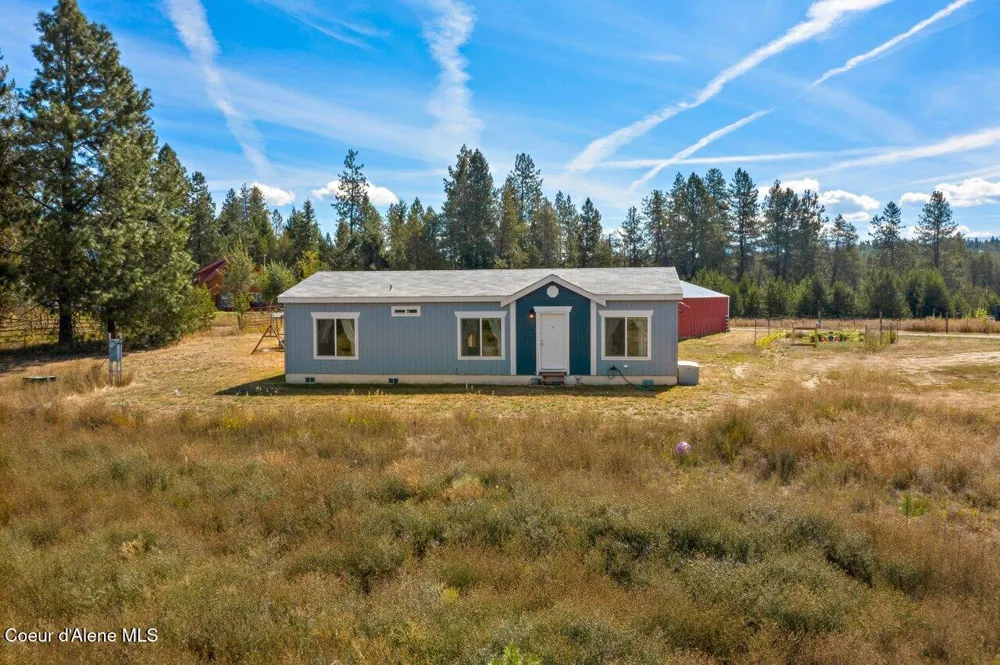 95 Twin Rivers Road Athol, ID 83801