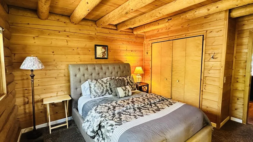 53341 Sherman Drive Idyllwild, CA 92549