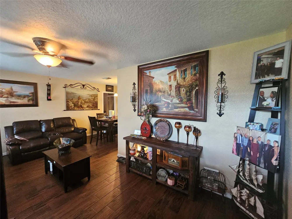 213 Linda Street Deer Park, TX 77536