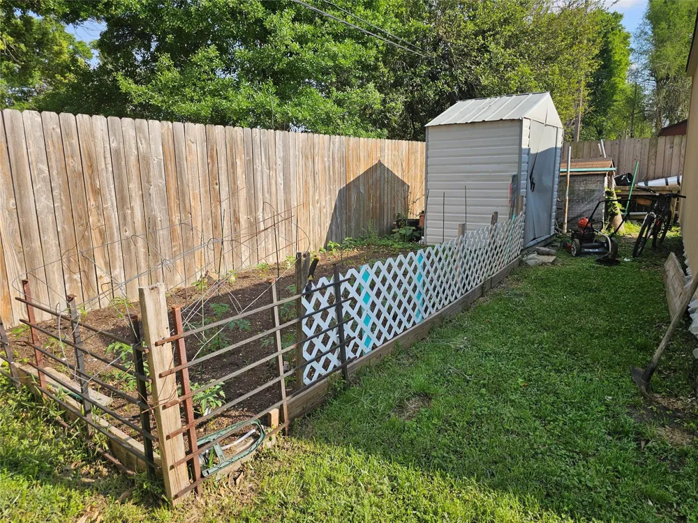 213 Linda Street Deer Park, TX 77536