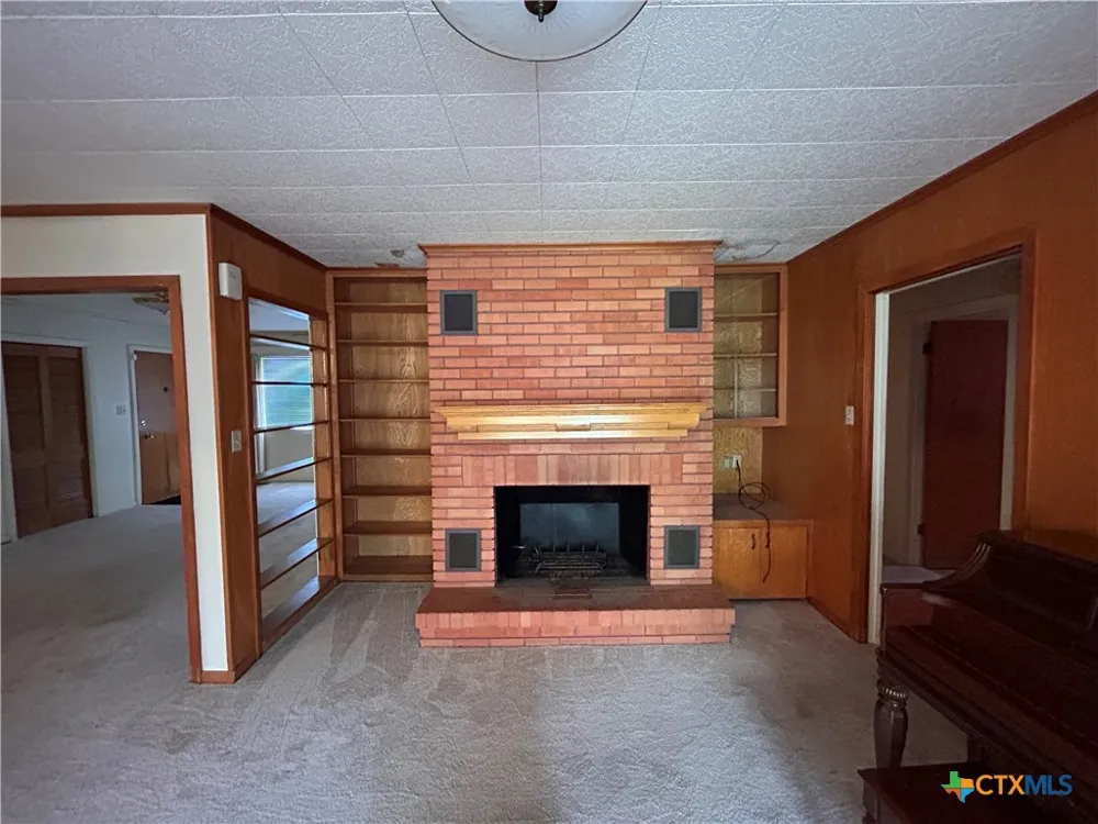 614 Apollo Drive Edna, TX 77957