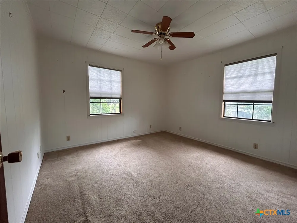 614 Apollo Drive Edna, TX 77957