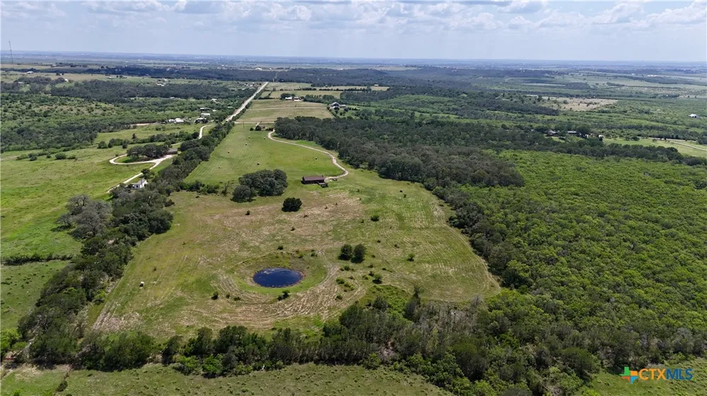2725 Old Lehmann Road Kingsbury, TX 78638