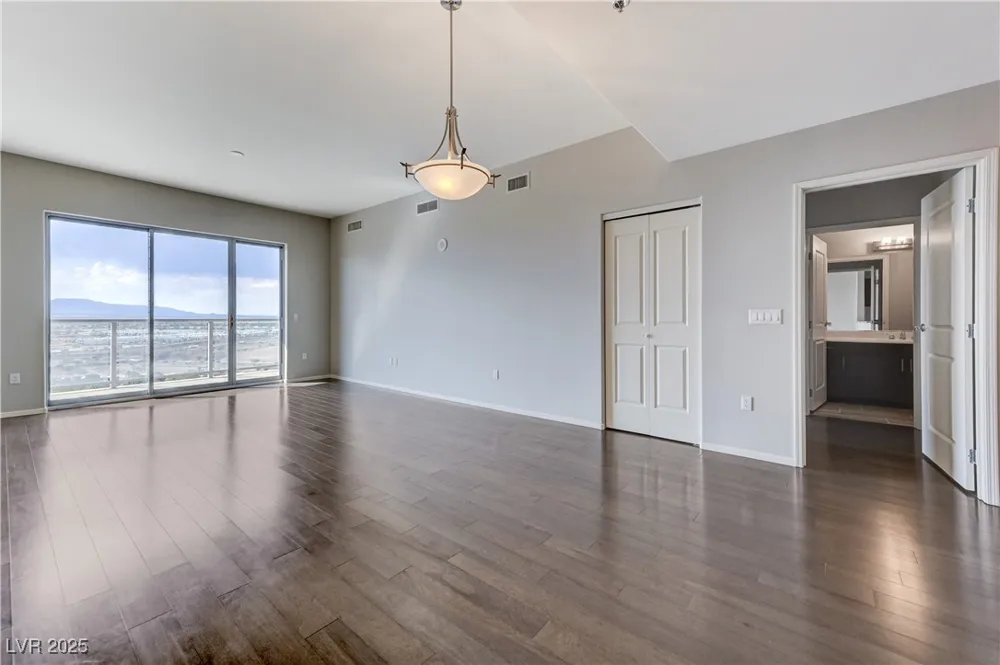 8255 LAS VEGAS BOULEVARD #1816 Las Vegas, NV 89123