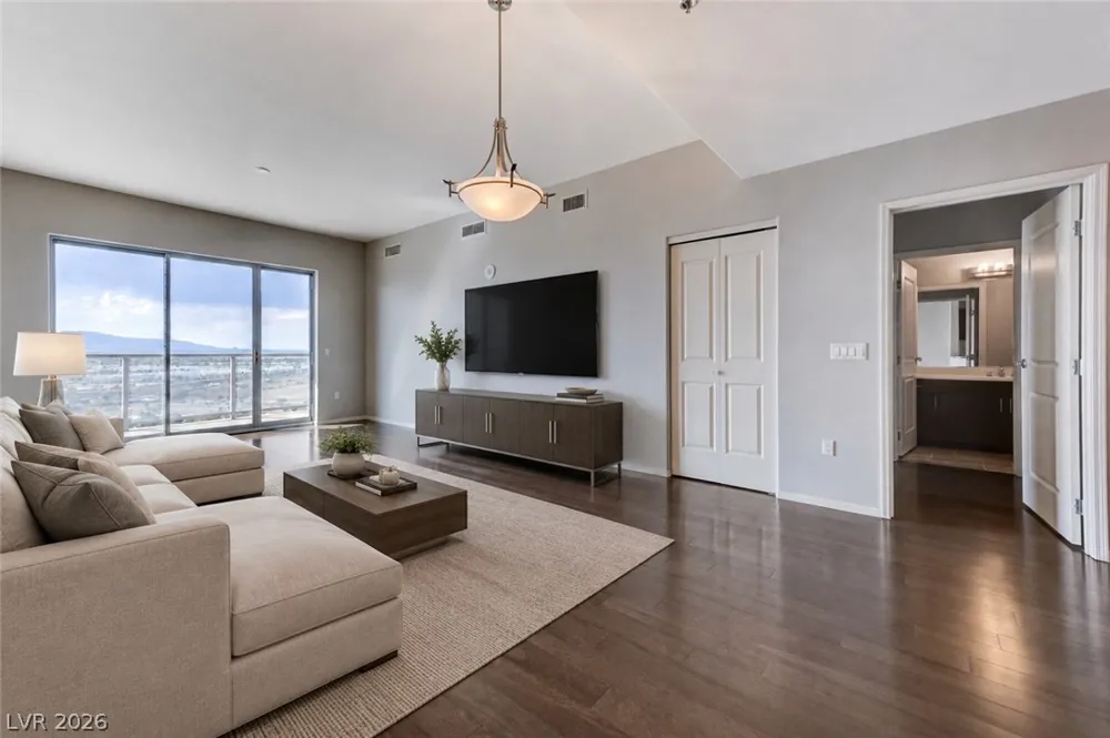 8255 LAS VEGAS BOULEVARD #1816 Las Vegas, NV 89123