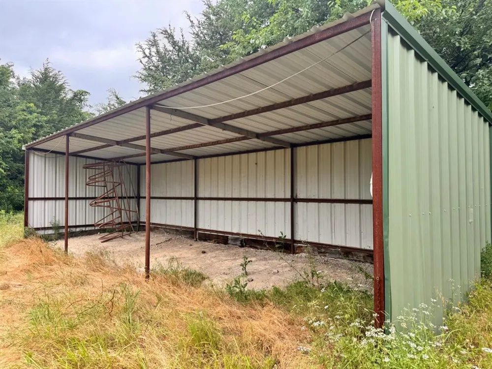 1980 County Road 3040 Bonham, TX 75418