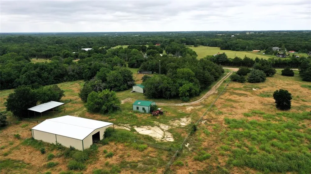 1980 County Road 3040 Bonham, TX 75418