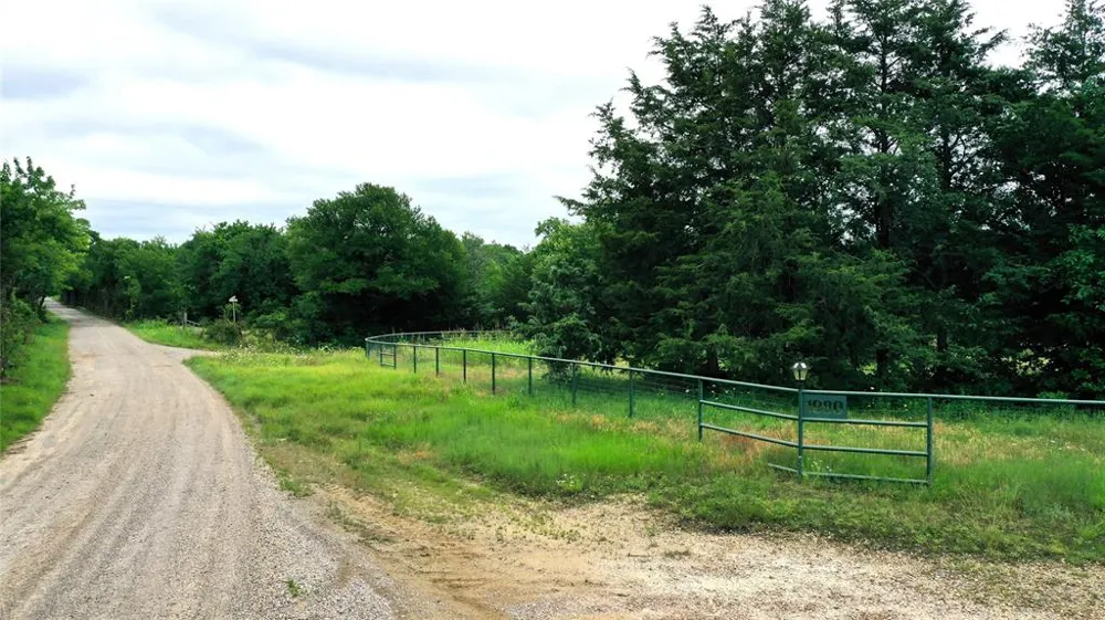1980 County Road 3040 Bonham, TX 75418