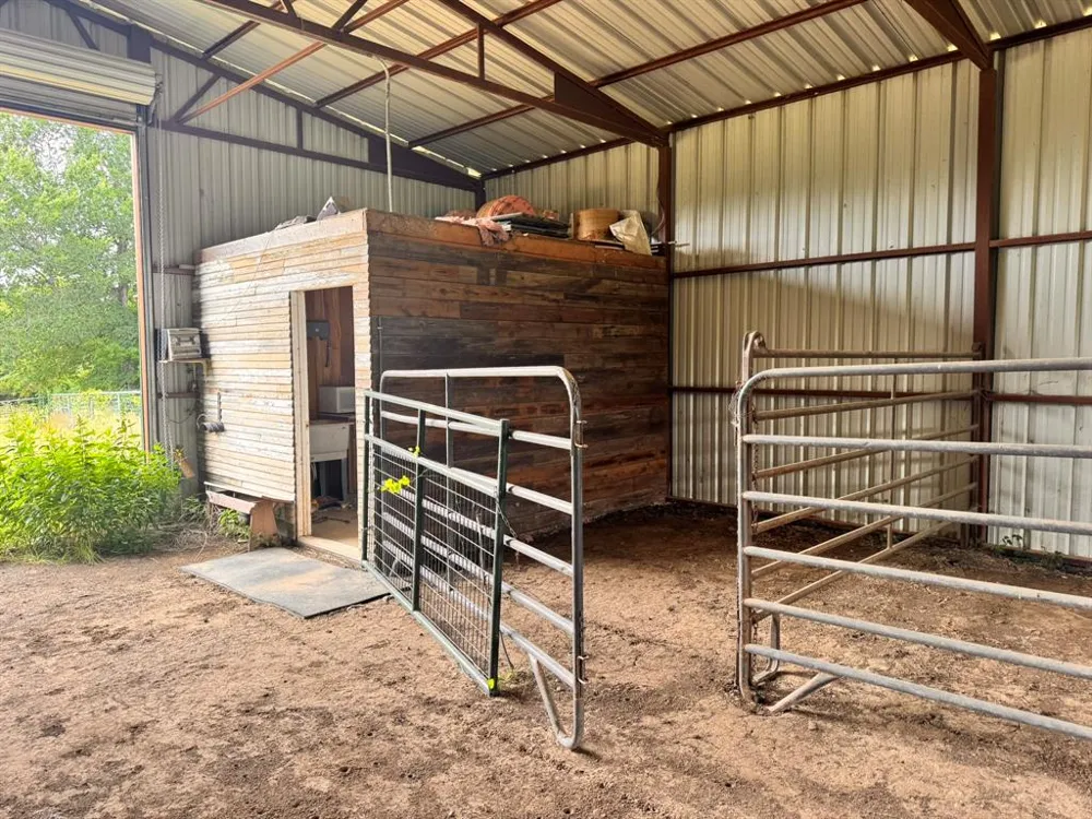 1980 County Road 3040 Bonham, TX 75418