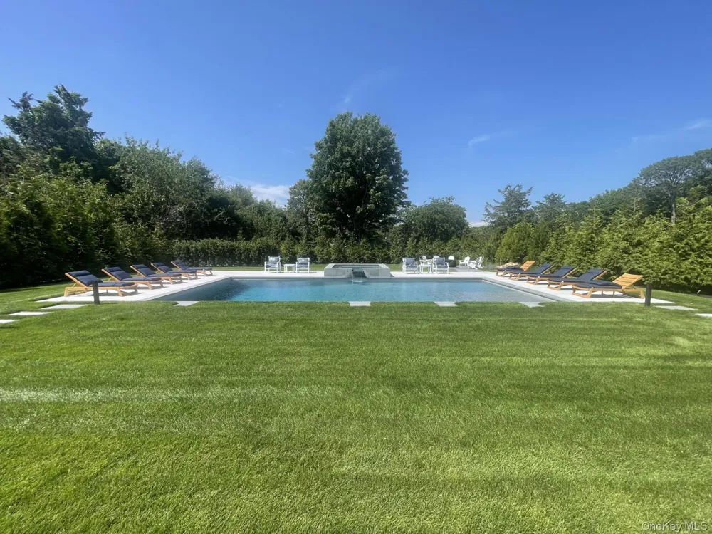 59 Shinnecock Hills Road Southampton, NY 11968