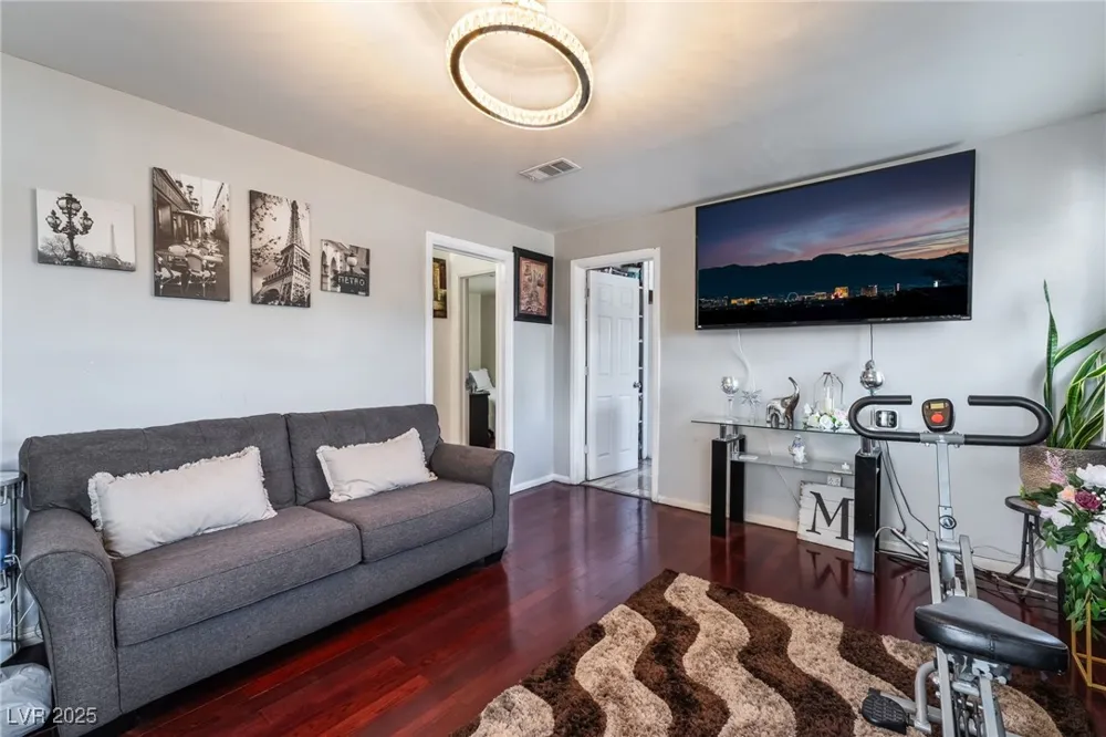 300 14th Street Las Vegas, NV 89101