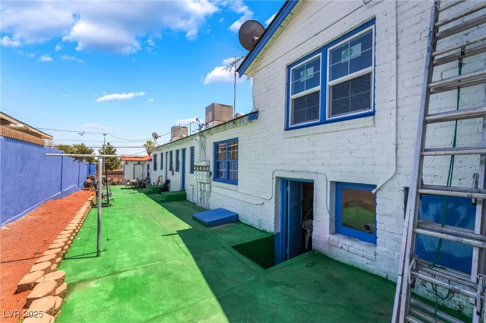 300 14th Street Las Vegas, NV 89101