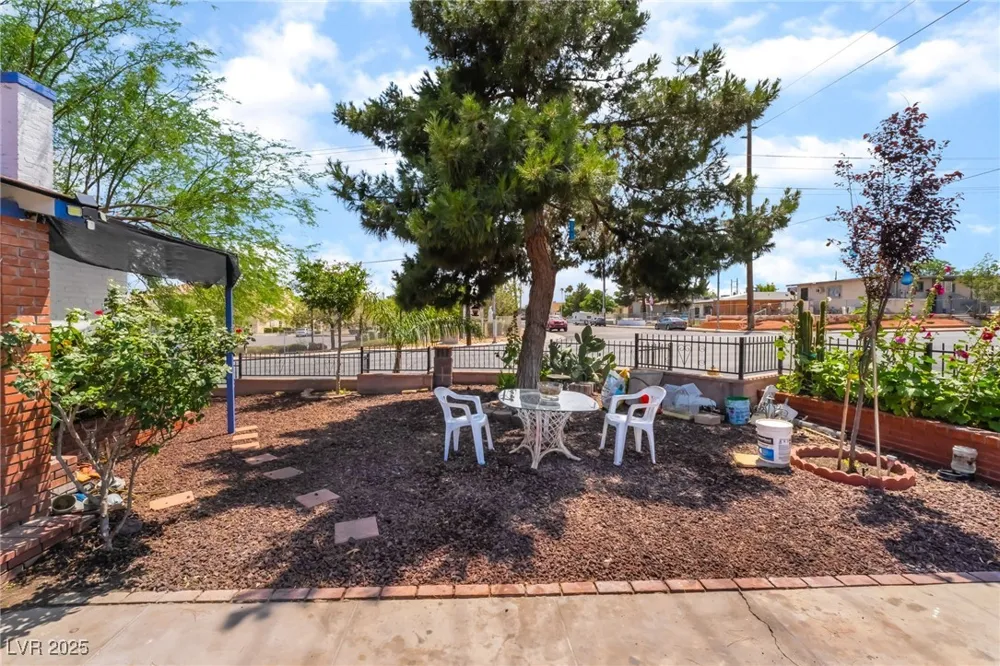 300 14th Street Las Vegas, NV 89101