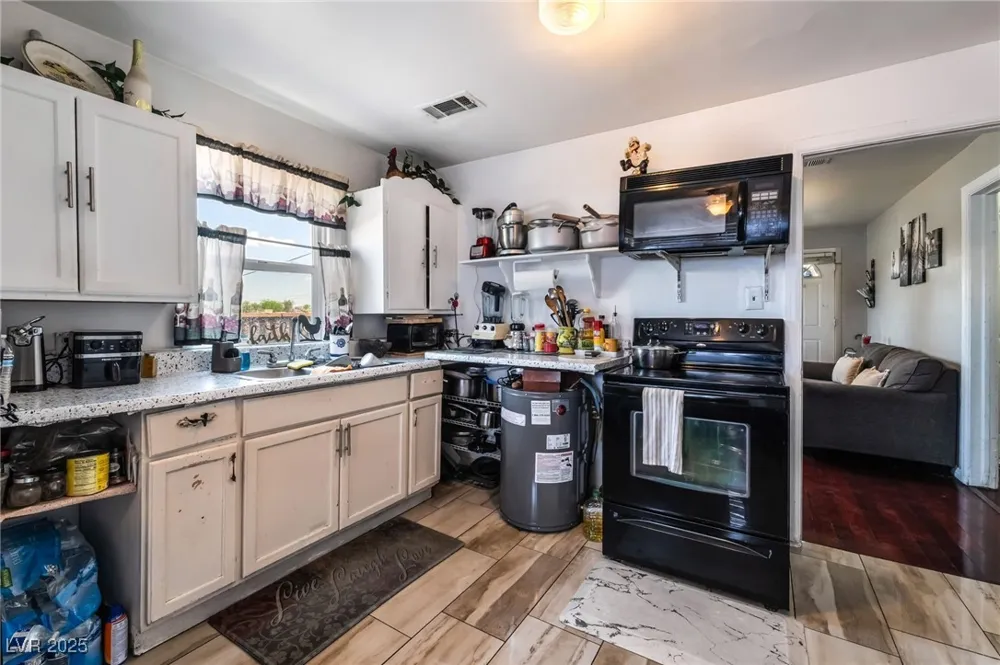 300 14th Street Las Vegas, NV 89101