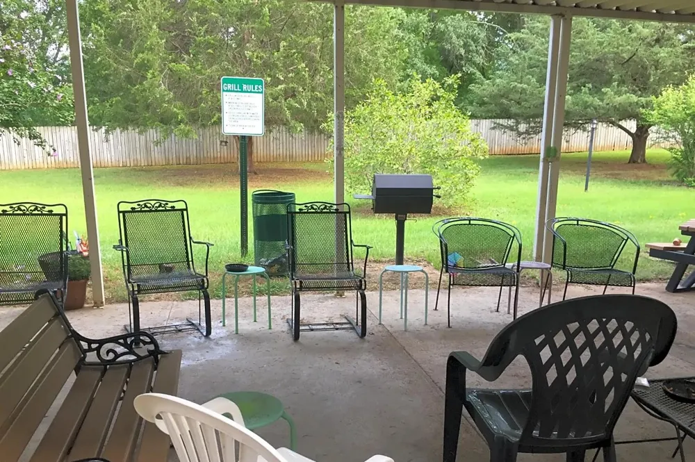 122 Kickapoo St Palestine, TX 75803
