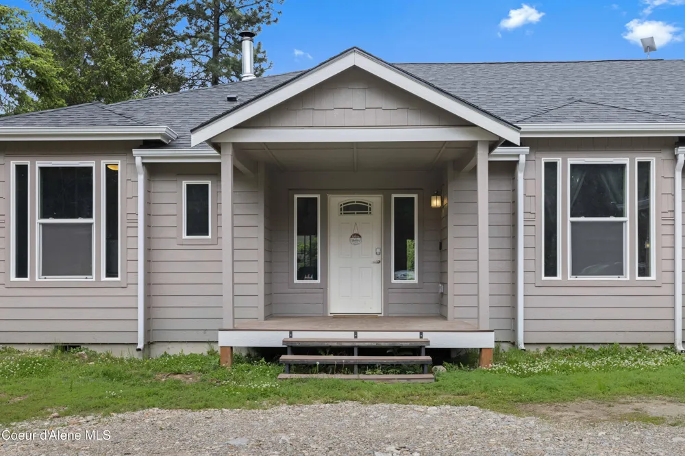 53 Koyokuk Trail Spirit Lake, ID 83869