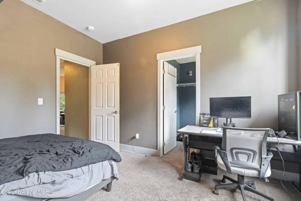 53 Koyokuk Trail Spirit Lake, ID 83869