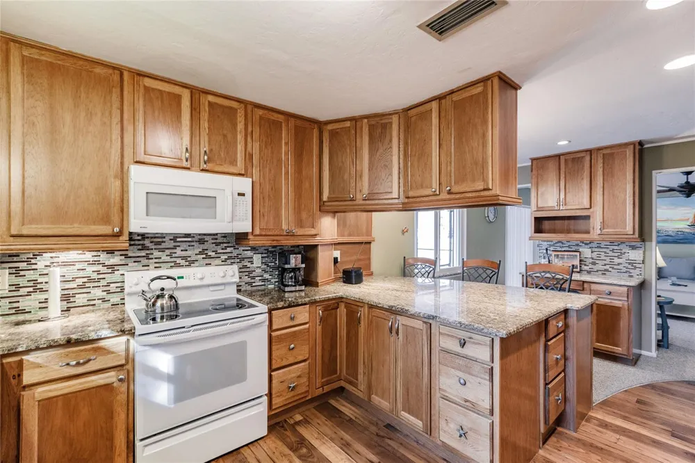 912 72ND STREET NW Bradenton, FL 34209