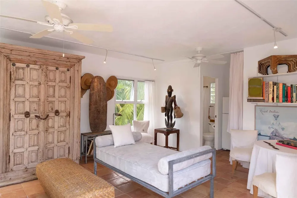 20 CALLE RAMOS RIVERA Vieques, PR 00765