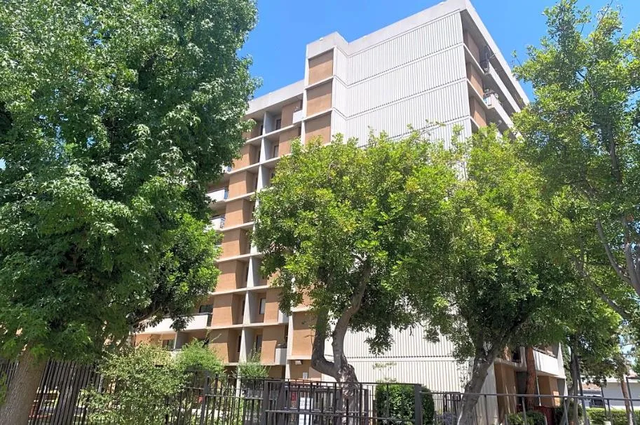 440 Madison Ave Pasadena, CA 91101