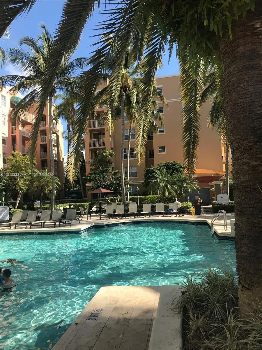 19801 E Country Club Dr #4-603 Aventura, FL 33180