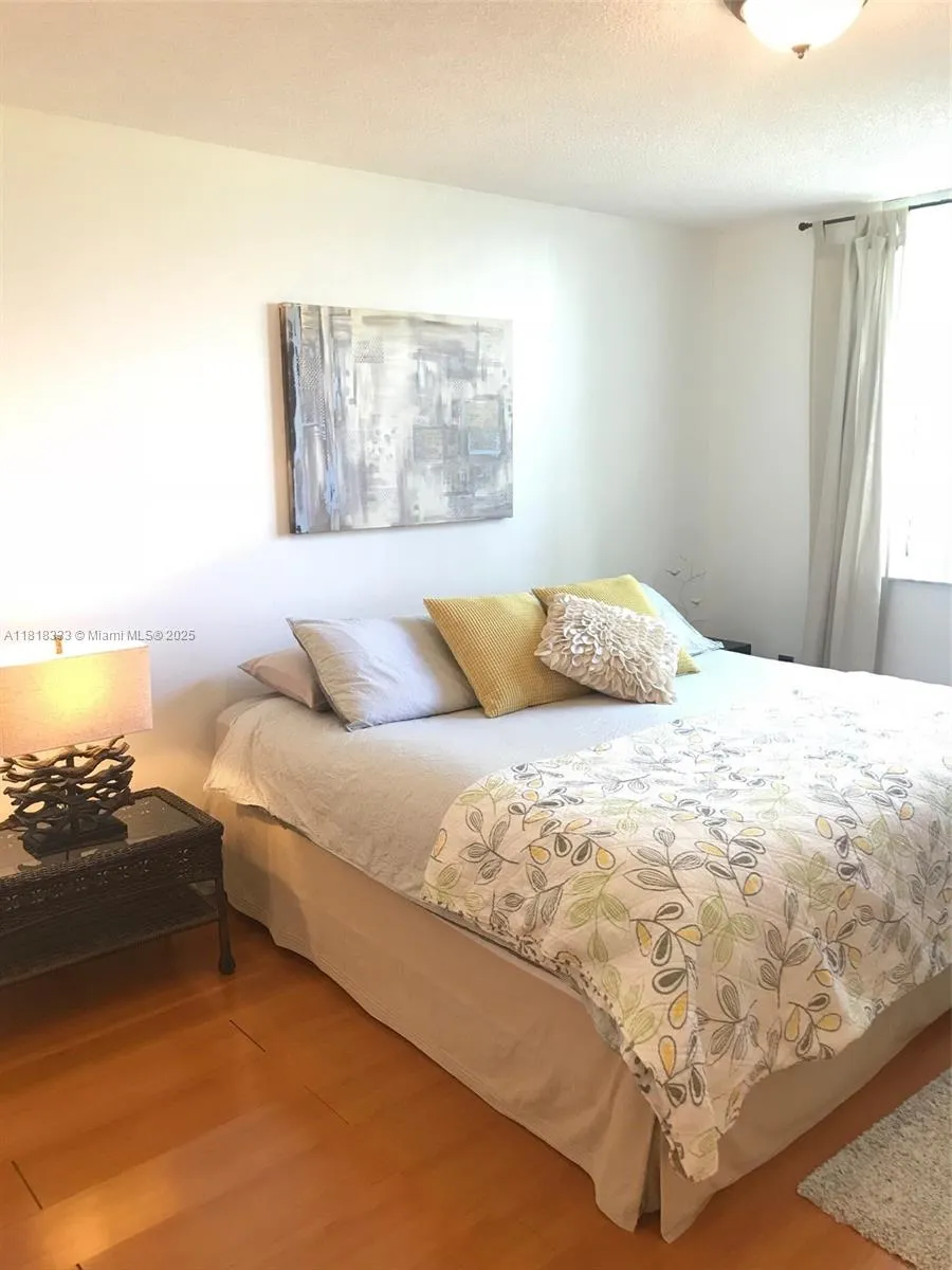 19801 E Country Club Dr #4-603 Aventura, FL 33180