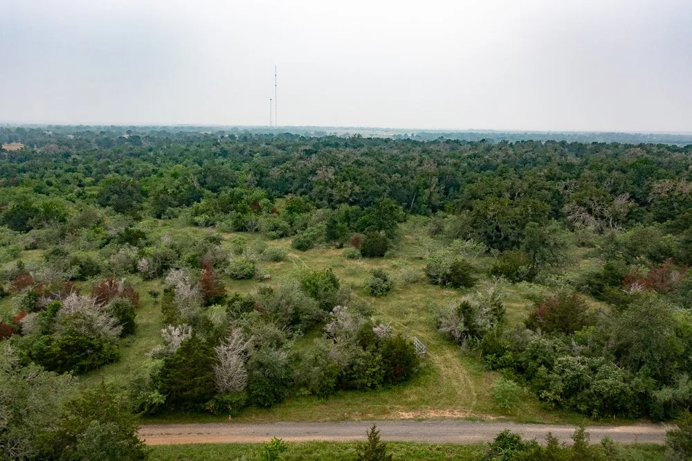 3 Private Road 4601 Waelder, TX 78959